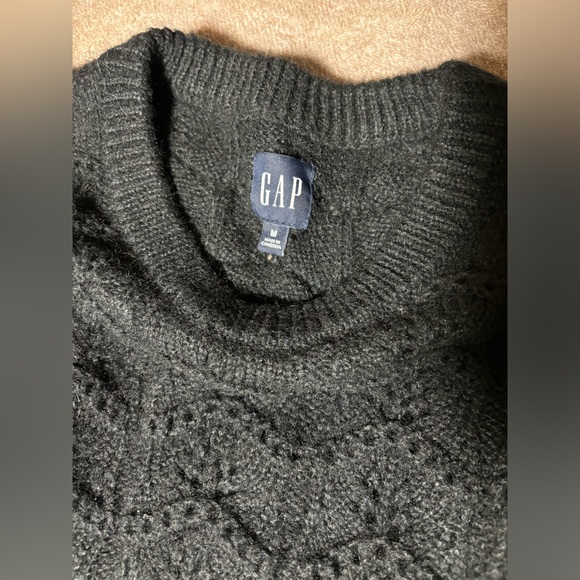 GAP women Charcoal Cable-Knit Crewneck Sweater 0013 - Picture 3 of 3